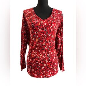 Red floral long sleeve V-neck top by Croft & Barrow
Size 1X
